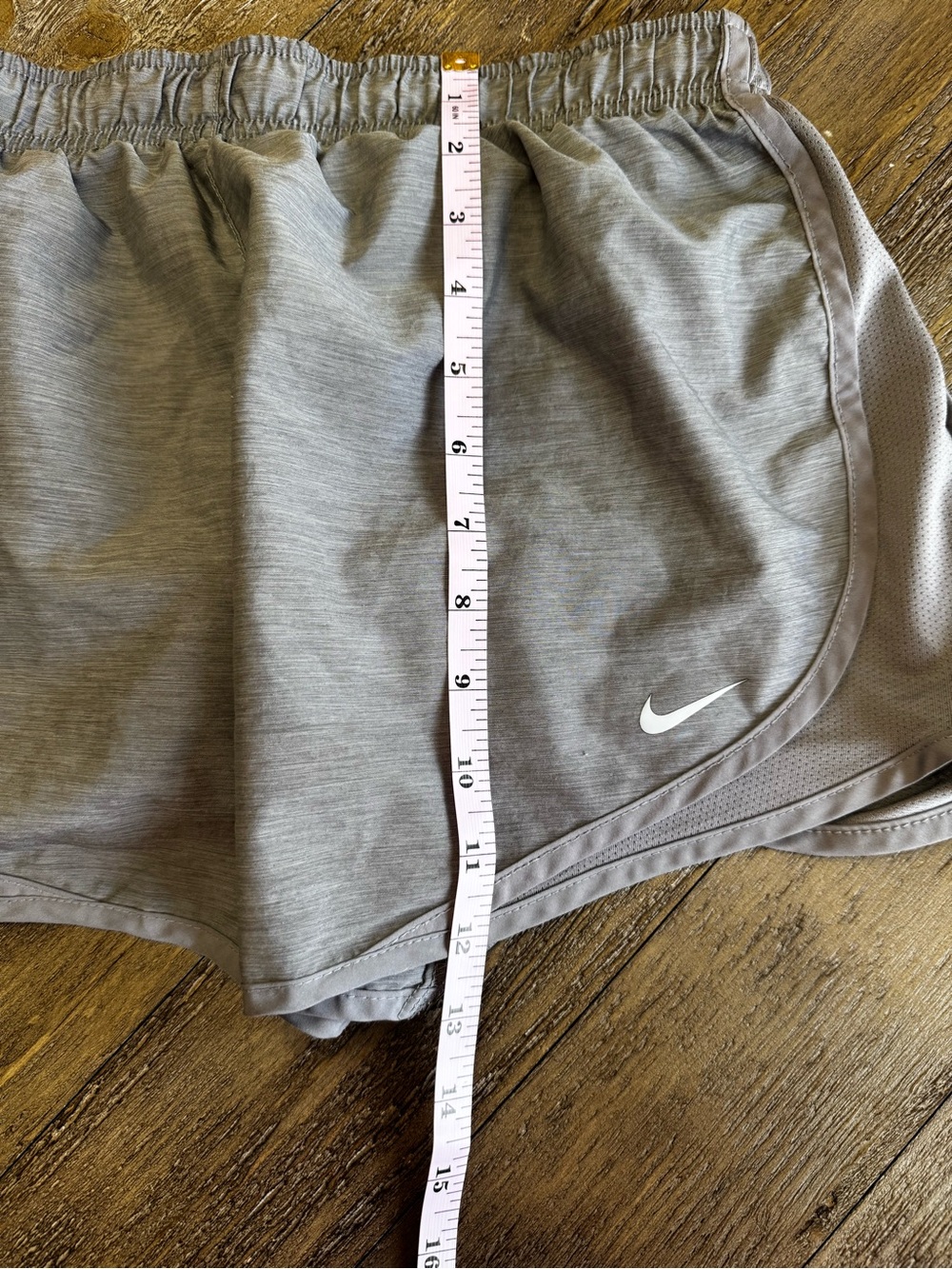 Nike Dri-FIT Running Shorts Womens L Gray Athletic Elastic Waist Lightweight - Picture 8 of 8